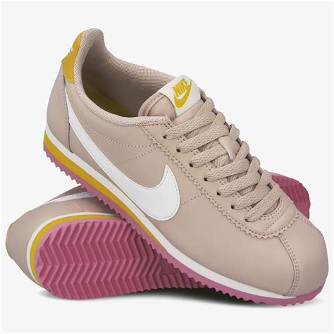 nike schuhe cortez damen|Nike Cortez vintage shoes.